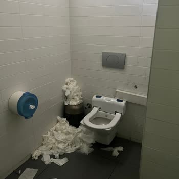 Çanakkale Musaköy GO Market Tuvaletlerin Temizliği