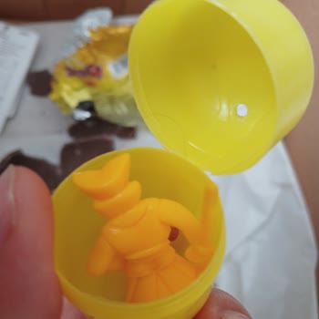 Saadet Gıda Sürpriz Yumurta İçinde Kil