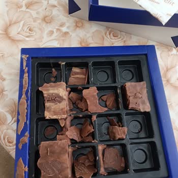 Elit Çikolata Bayram Çikolatası Eriyip Akmış