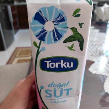 Torku Sütün İçinden Beyaz Bir Sıvı Çıktı