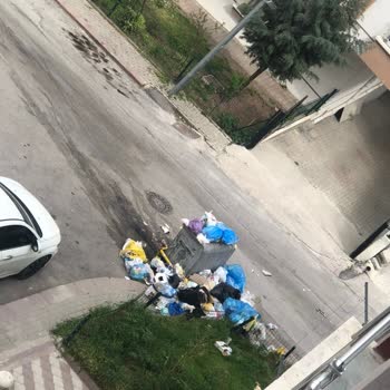 Altındağ Belediyesi Mahallemizde Çöpler Alınmıyor