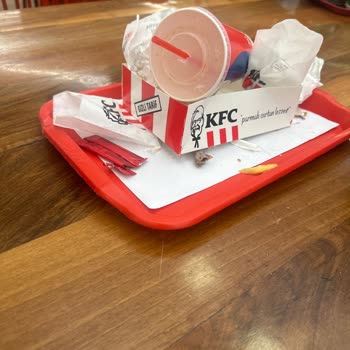 Ankara Acity KFC'de Saygısız Personel Deneyimi