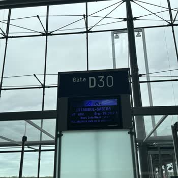 AJet (Anadolu Jet) Geciken Uçuş Ve Bilgi Eksikliği