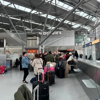 AJet (Anadolu Jet) Geciken Uçuş Ve Bilgi Eksikliği