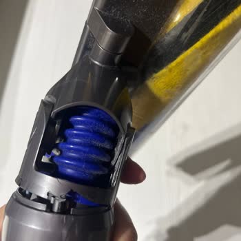 Dyson Dik Süpürge Lazer Başlığı Kırıldı
