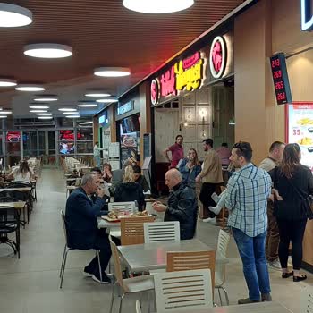 Bursa Özdilek AVM Tavuk Dünyası Müşterilerine Önem Vermiyor