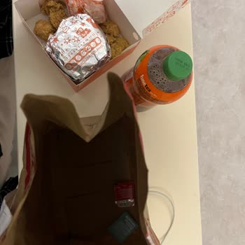 GetirYemek Popeyes Siparişim Eksik Geldi Ve Canlı Desteğe Bağlanamadım