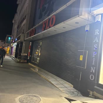 FLO Ayakkabı FLO Bolu Merkez Mağazası Erken Kapatıyor