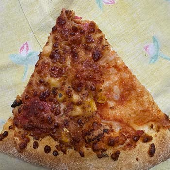 Domino's Pizza Yiyecek İçerisindeki Taban Sosu Ekşiliği