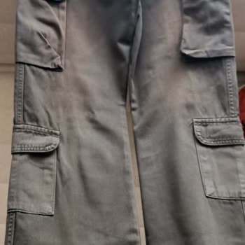 DeFacto Pantolon Renk Solması