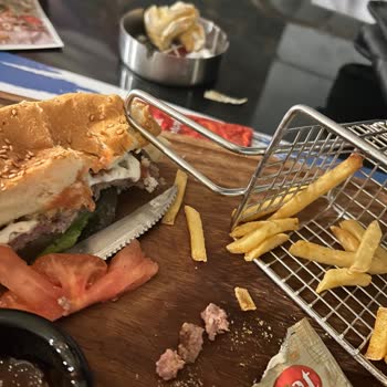 Lusso Cafe Beklentilerin Altında Kalan Cafe Deneyimi