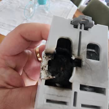 Vestel Klima Kullanımı Sonrası Sigorta Panosu Sorunları Ve Wi-Fi Bağlantı Problemleri