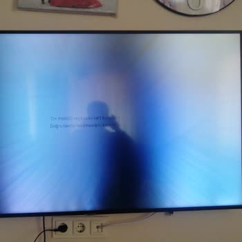 Samsung Televizyonumuz Ekranı Karardı