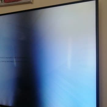 Samsung Televizyonumuz Ekranı Karardı