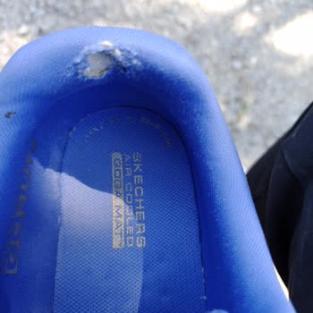 Skechers Ürünlerinin Arkasında Durmuyor.