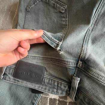 Mavi Mağazasından Alınan Pantolonların Renk Solması Ve Yırtılması