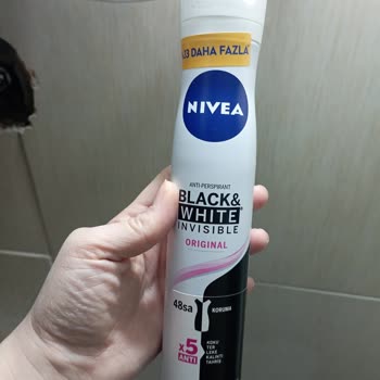 Nivea Black And White Deodorant Koltuk Altımı Kapkara Yaptı