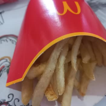 McDonald's Üründen Kıl Çıktı.