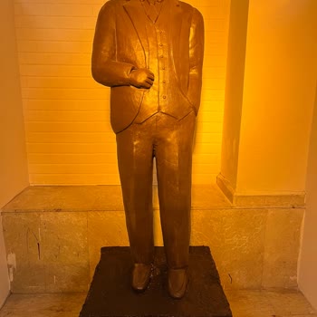 My Chocolate Atatürk Heykelinde İsim Yazılmaması