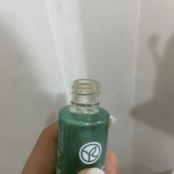 Yves Rocher Paslanan Serum Çok Kötü Kokuyor