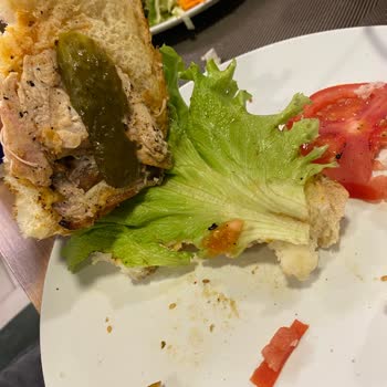 Izgaracım (Zonguldak) Zonguldak AVM'de Hayal Kırıklığı Yaratan Yemek Deneyimi