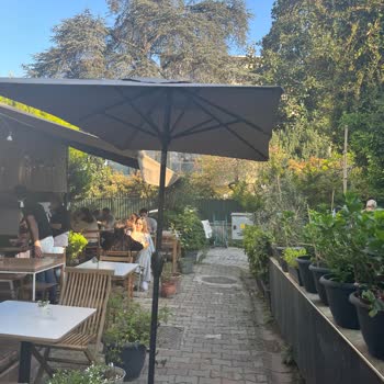 Apartıman Yeniköy Eşyalarımıza Zarar Verildi!