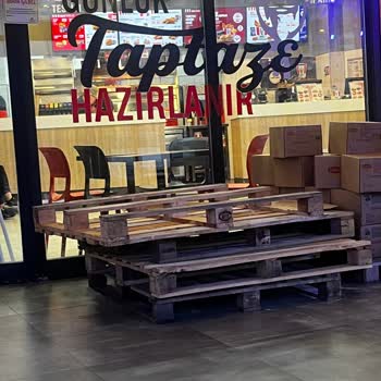 KFC Bayat Ürün Kalitesiz Hizmet