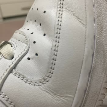 Nike Kırılma Ve Leke Sorunu