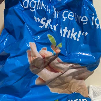 Ebebek Uzun Kuyruk Ve Saygısız Hizmet