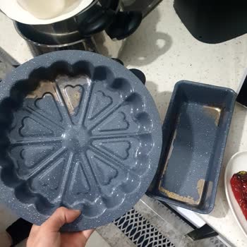 Karaca Züccaciye Karacanın Sagligi Tehdit Eden Kek Kalıpları