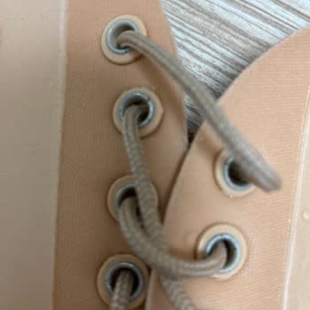 Penti Yapışkanlı Sutyen Yapışmıyor