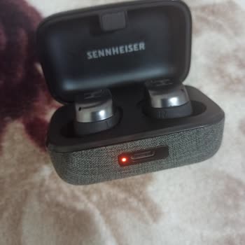 Sennheiser Piyasada Bozuk Kulaklık Satıyor