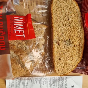 A101 Tarihi Geçmiş Küflü Ekmek