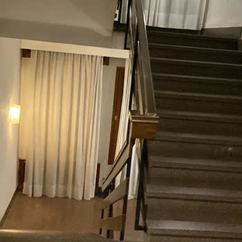 Setur Turizm Floransa'daki Otel Kabusu: Rutubet, Kir Ve Hayal Kırıklığı