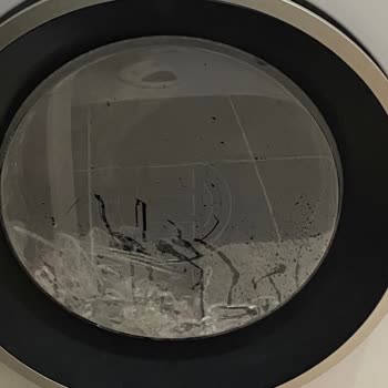Bosch Çamaşır Makinesi Camı Patladı