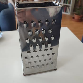 IKEA Paslanmaz Denilen Rende Paslanıyor