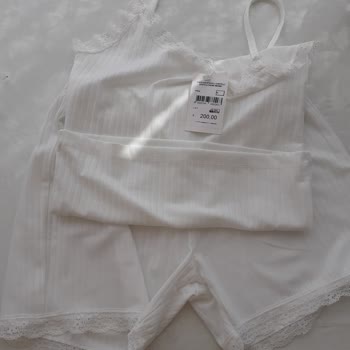 Gezer Giyim Sattığı Ürünün Değişimini Yapmıyor. Umursamaz Davranıyor