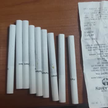 Parliament Night Blue Sigarada Yağ Lekesi Ve Bozuk Tat