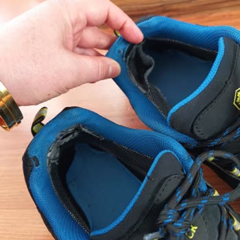 Lumberjack In Street Sattığı Ürünün Arkasında Durmuyor