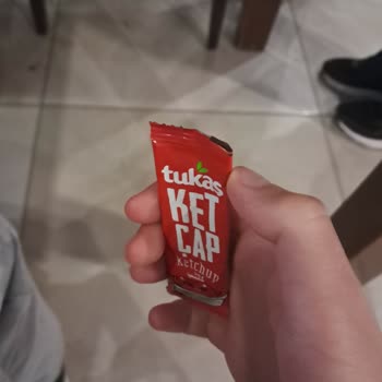 Has Döner Ağzı Açık Mayonez Ve Kullanılmış İçi Boş Ketçap