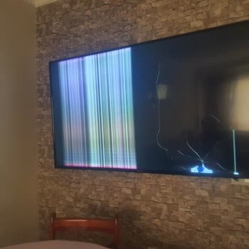 Telenova Ekranım Kırıldı