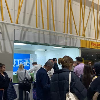 AJet (Anadolu Jet) 12 Saatlik Rötar