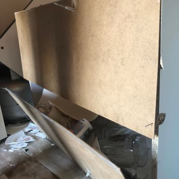 Koçtaş Montaj Hatası Sebebiyle Mutfak Dolapları Yere Düştü