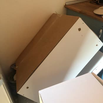 Koçtaş Montaj Hatası Sebebiyle Mutfak Dolapları Yere Düştü