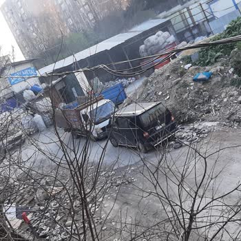 Esenyurt Kaymakamlığı Mahalledeki Çevre Kirliliği Ve Haşere Sorunları