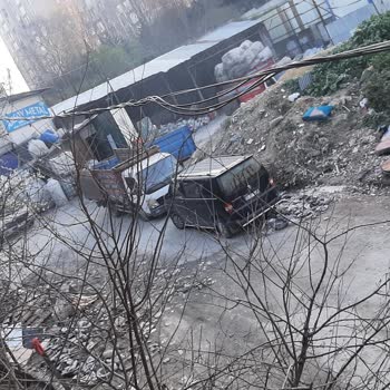 Esenyurt Kaymakamlığı Mahalledeki Çevre Kirliliği Ve Haşere Sorunları