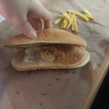 Popeyes İçerisi Boş Hamburger