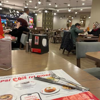 Baydöner Garsonları Ter Kokusu :(