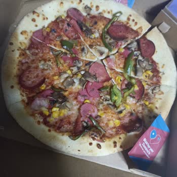 Domino's Pizza Erzurum'da Hayal Kırıklığı Yaratan Pizza Deneyimi!