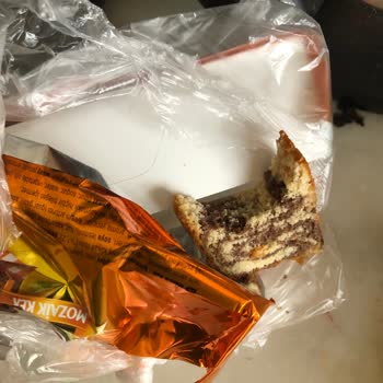 Şok Marketler Kekin İçinden Kıl Çıktı